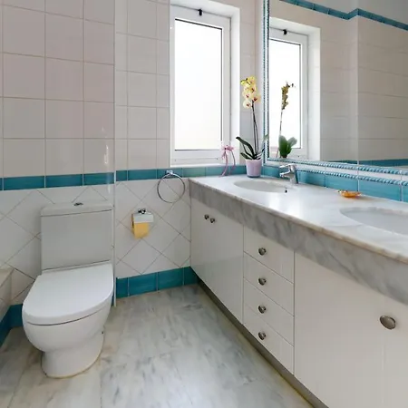 Appartement Charmante Direkt Am Meer, Kostenloses Wlan